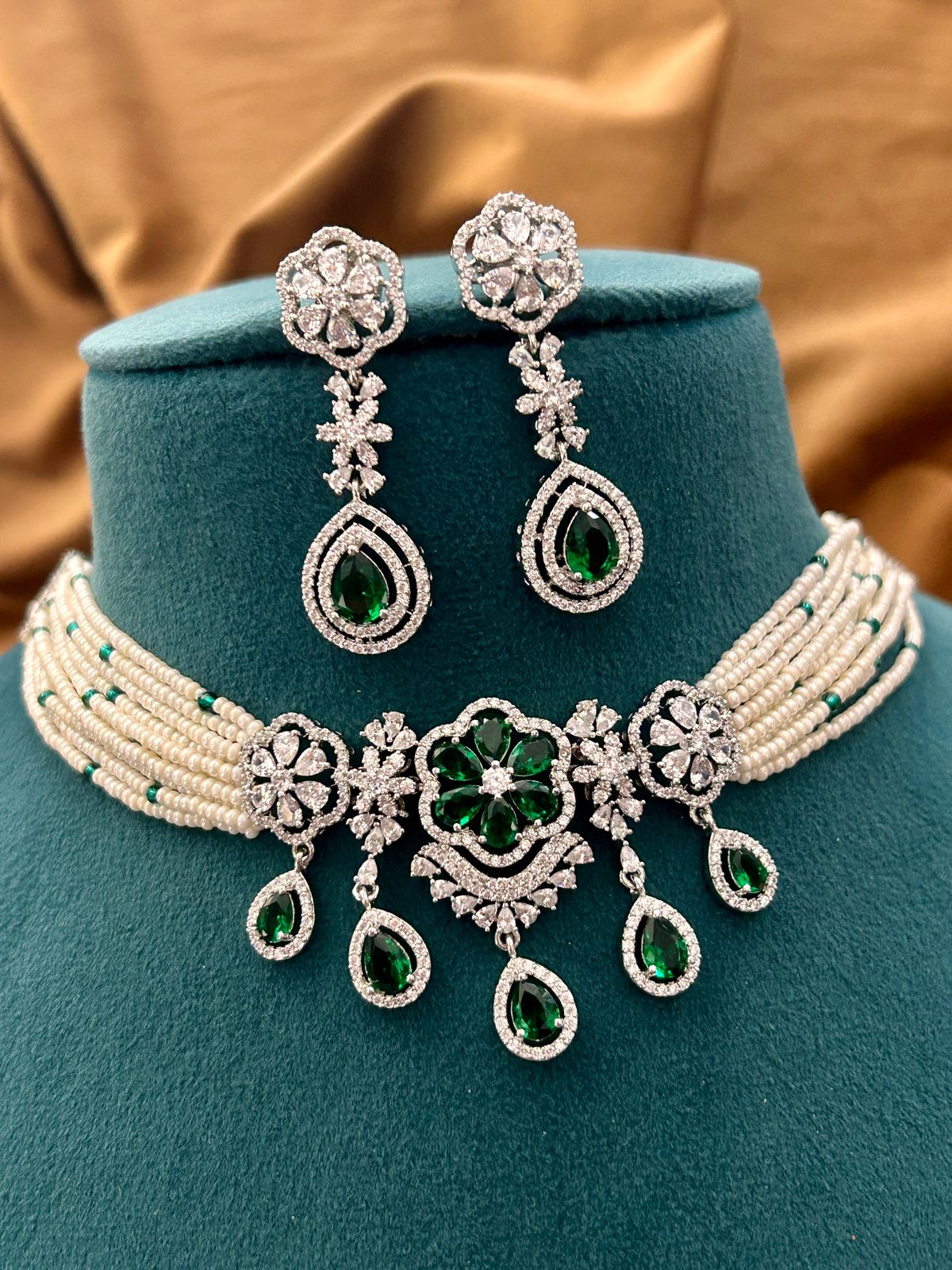 Emerald Pearl Royal Diamond Choker Set